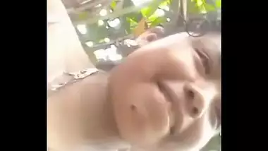 as vezes India brinca com a c?mera do celular cacique gosta de ver