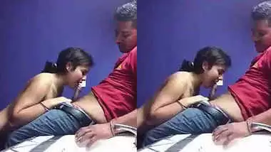 Desi girlfriend sucking and licking bf?s cock
