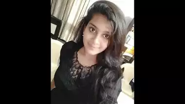 Finger Fucking Pakistani Teen Girl?s Sexy Pussy