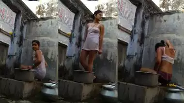 Hottest desi aunty on bathing XXX video