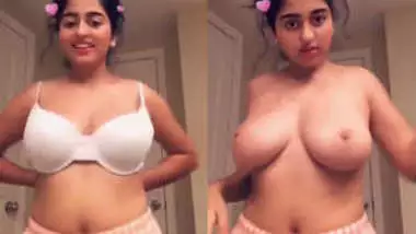 Indian Hot girl Showing Video
