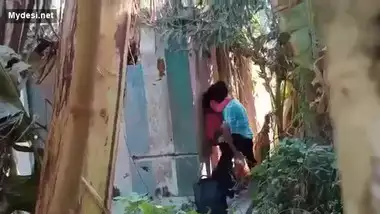 Desi collage lover fucking outside collage video 3