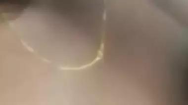 Cute Desi Shy Girl Show?s her Boobs