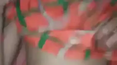 Cute Dehati Desi XXX babe?s hairy pussy exposed on cam