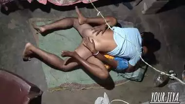 Indian girl has sex with her boyfriend