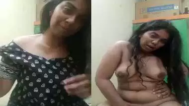 Sexy nude posing hot bhabhi striptease viral show